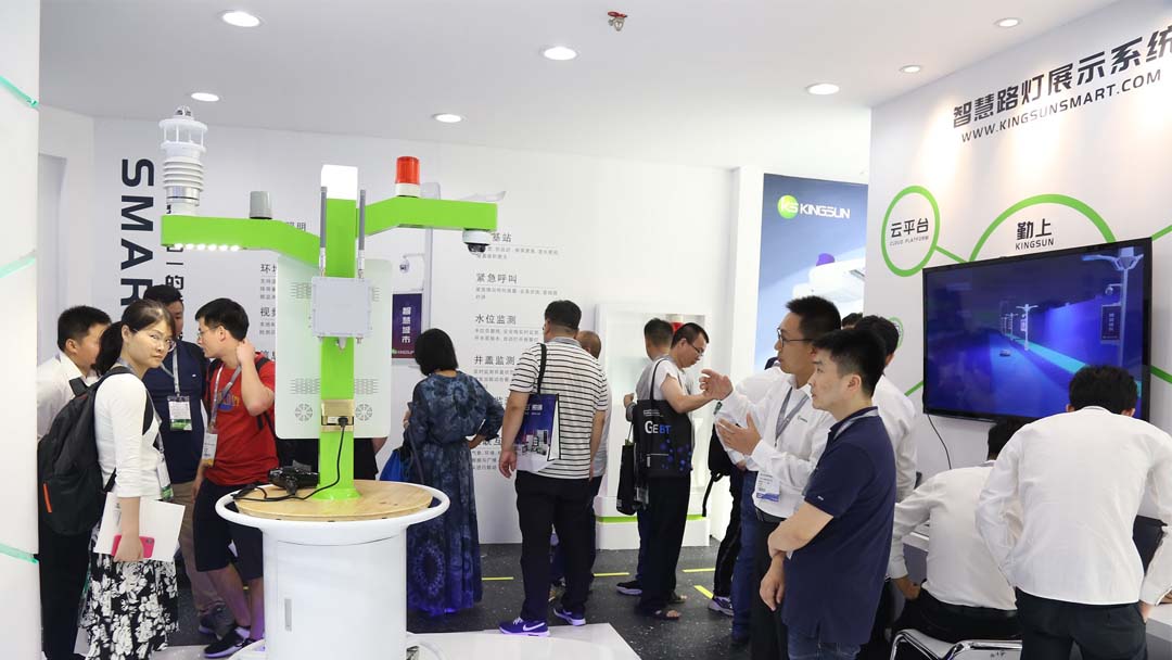 40213589_1694413351 40213589_1694413351.jpg